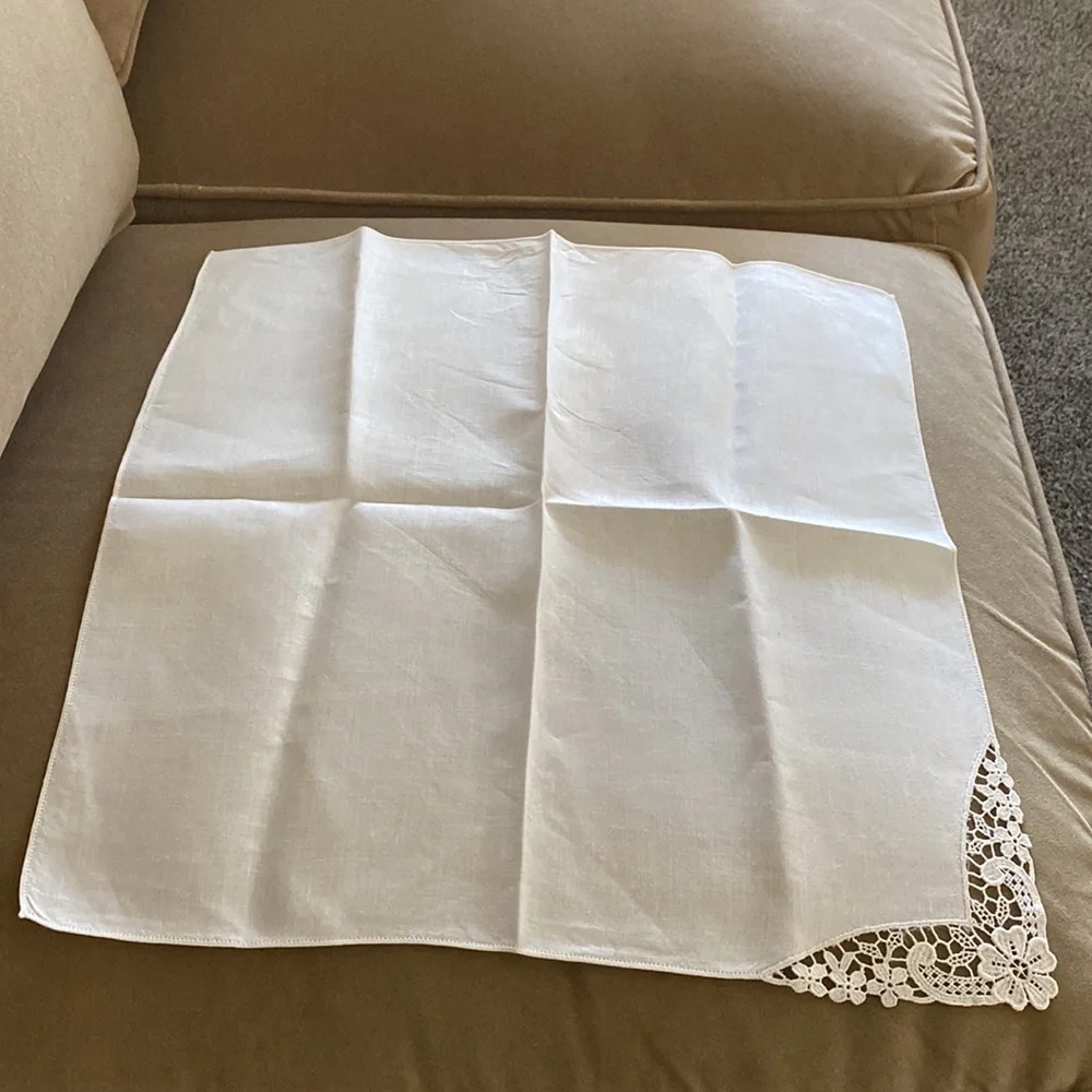 Set of 4 Gorgeous Vintage MCM White Crochet Corner Lace Corner Napkins!